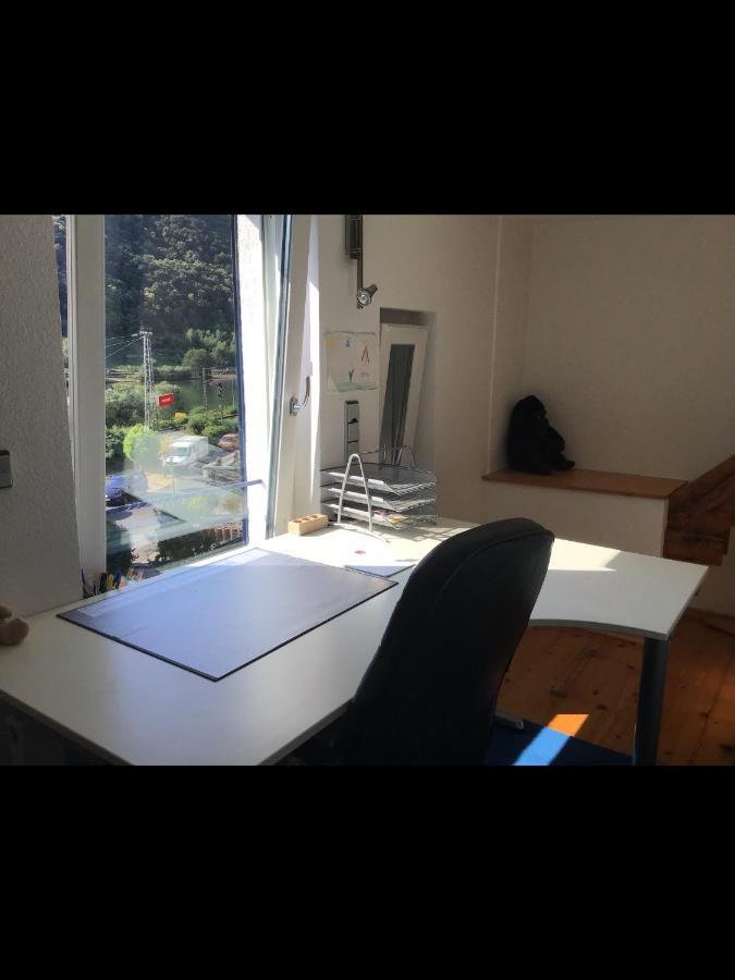 Doppelzimmer Dachgeschoss, Schnelles Wlan, Arbeitsplatz Und Garten Winningen Exteriér fotografie
