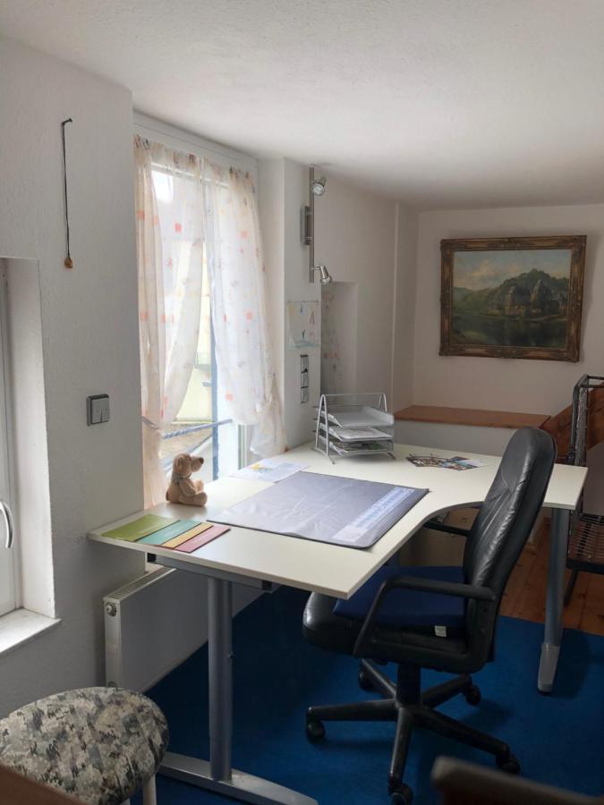 Doppelzimmer Dachgeschoss, Schnelles Wlan, Arbeitsplatz Und Garten Winningen Exteriér fotografie